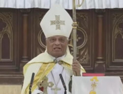 RD Hans Monteiro Jadi Uskup Larantuka, Mgr. Fransiskus Kopong Kung Resmi Sandang Status Emeritus, Tapi Masih Punya Tugas “Berat” Ini