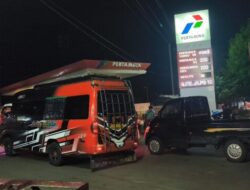 Kelangkaan Solar Subsidi di Sikka, Antrean Kendaraan Mengular di Lima SPBU