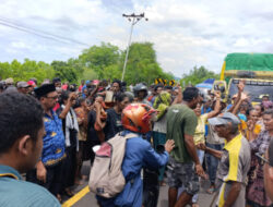 Konflik Lahan Memanas: Warga Soge dan Gobang Blokir Jalan Tolak Pembersihan HGU Nanghale