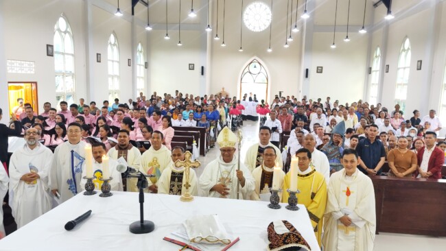 Uskup Maumere Resmikan Gereja Stasi St. Stefanus - Rotat: Ini Gereja Bergaya Eropa di Kampung Kecil 1 IMG 20260214 114653