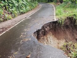 Akses Utama Tiga Kecamatan di Sikka Nyaris Lumpuh, Warga Desak Pemkab Tidak Tutup Mata