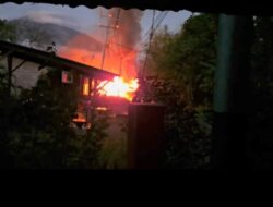 Konflik Warga Kembali Pecah di Adonara Timur, Sembilan Rumah Warga Waiburak Hangus Terbakar