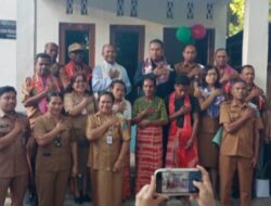 Pemerintah TTU Serahkan Rumah Layak Huni, Bupati: Jangan Dijual atau Disewakan