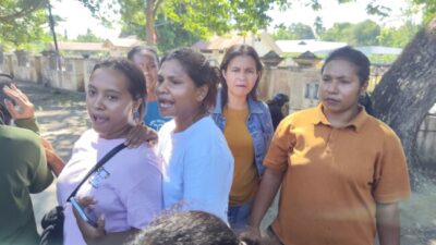 Tak Tepati Janji Ganti Rugi Kerugian, Pedagang Pasar Alok: Wakil Bupati Sikka Hanya Janji. 