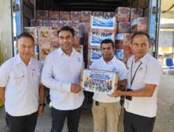 Peduli Bencana Gempa Flores, INKINDO Serahkan Bantuan Sembako untuk Warga Terdampak di Sikka