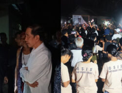 Jokowi Tinjau Kerusakan Rumah Warga Akibat Gempa dan Menginap Bersama Pengungsi di Palue